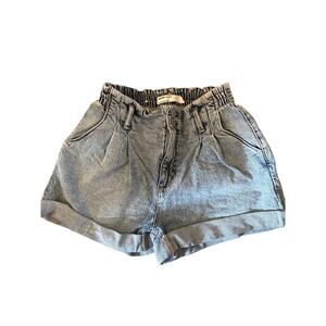 GARAGE DENIM SHORTS SIZE 26
